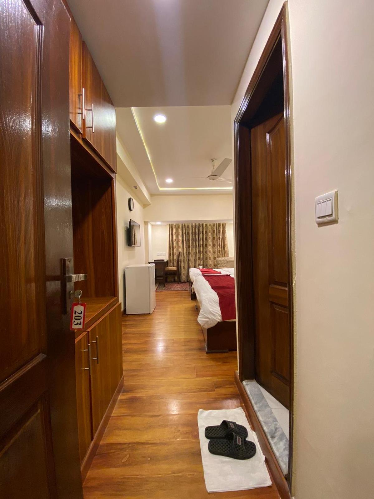 Diplomat Hotel Iszlámábád Kültér fotó