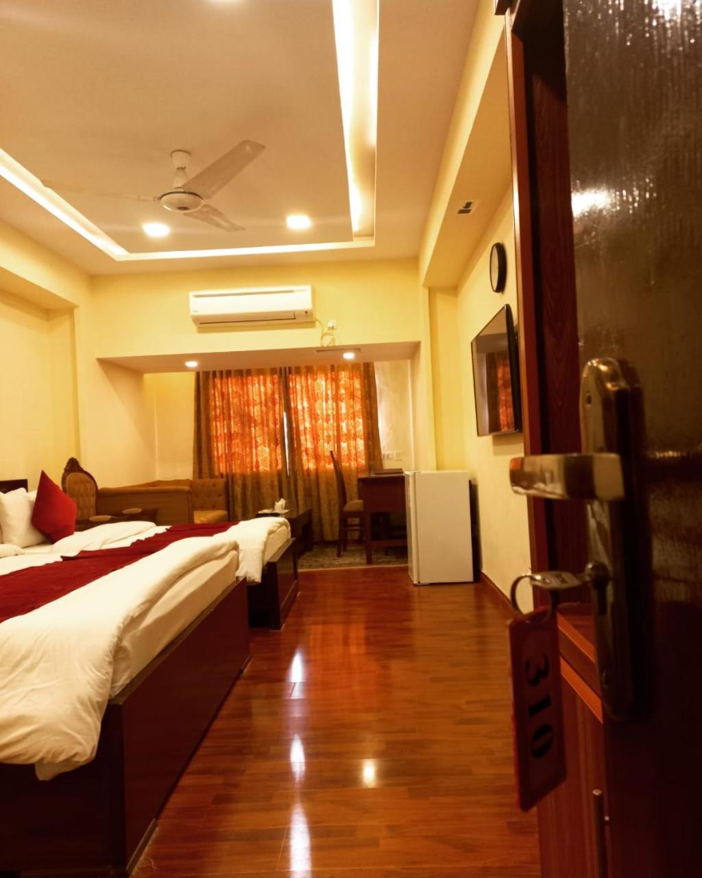 Diplomat Hotel Iszlámábád Kültér fotó