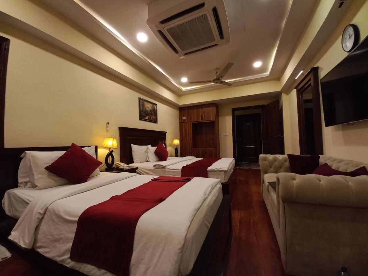 Diplomat Hotel Iszlámábád Kültér fotó
