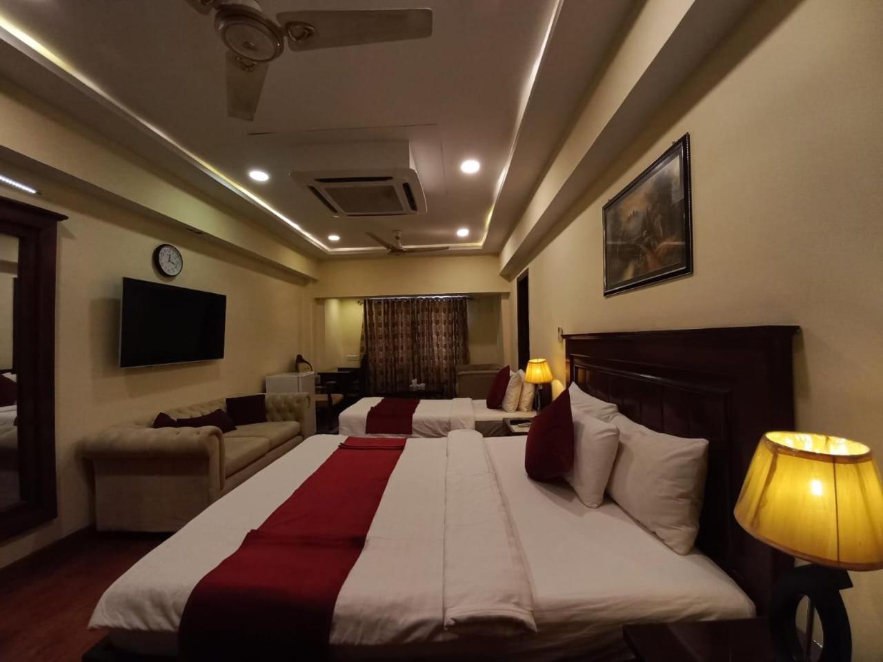 Diplomat Hotel Iszlámábád Kültér fotó